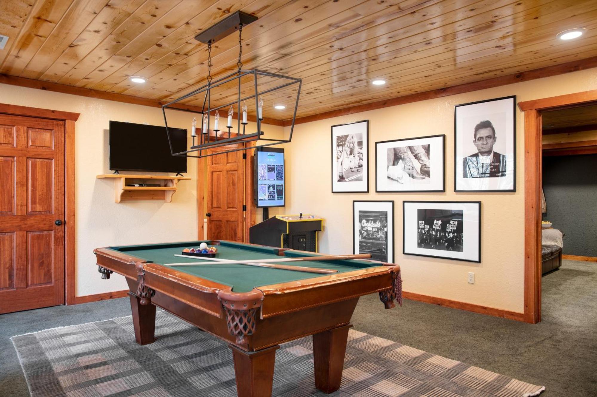Sycamore By Avantstay Spectacular Mountain Home W Indoor Pool Hot Tub Home Theatre Fire Pit Sevierville Exterior photo